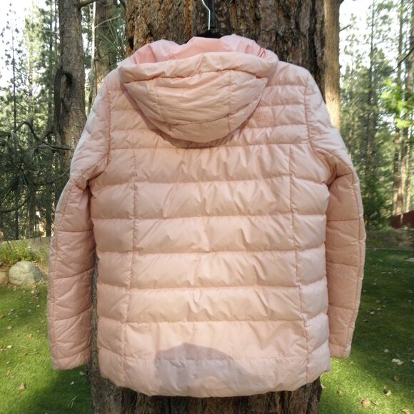 The North Face 550 pink ski jacket in great cond. wore only 3x - Picture 2 of 16